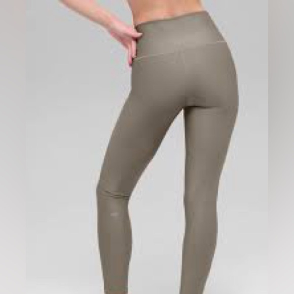 ALO Yoga Taupe Leggings